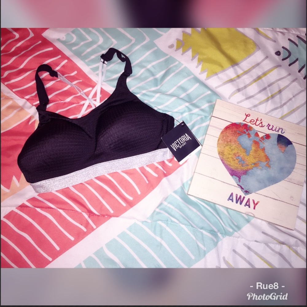 VS Strapy Back Sports Bra! 🐾